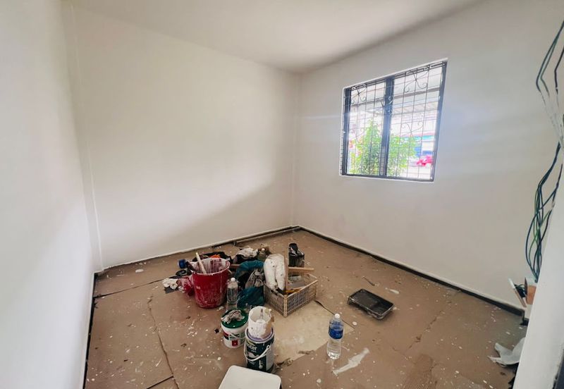 Flat Taman Ungku Tun Aminah