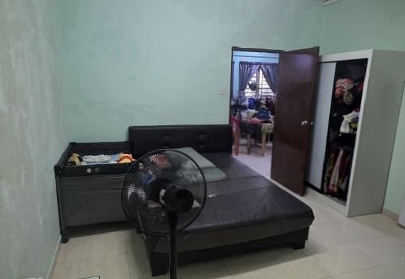 Bangunan Duta Impian (The Embassy Suites)