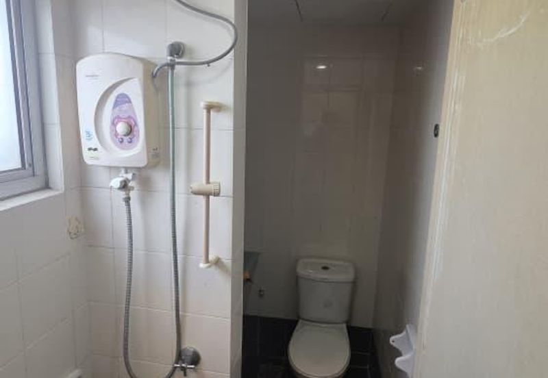 Bangunan Duta Impian (The Embassy Suites)