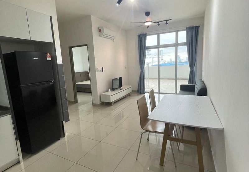 SKS Habitat Apartment, Larkin