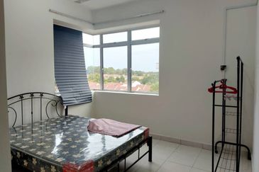 Residensi Warnasari 2