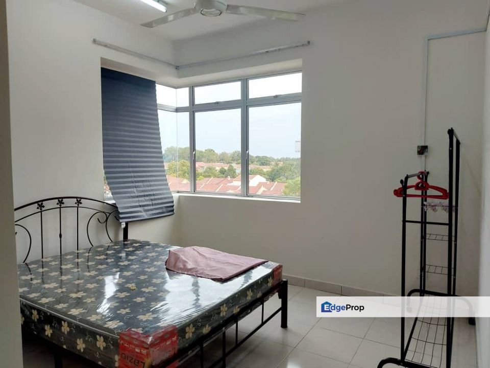 APARTMENT RESIDENSI WARNASARI 2  BANDAR PUNCAK ALAM , Selangor, Bandar Puncak Alam