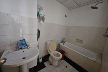 Marina Crescent Condominium