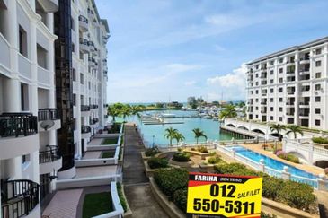 Marina Crescent Condominium