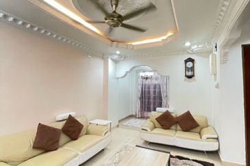 WTS Semi-Detached House For Sale D Kayangan, Seksyen 13 Shah Alam Selangor 