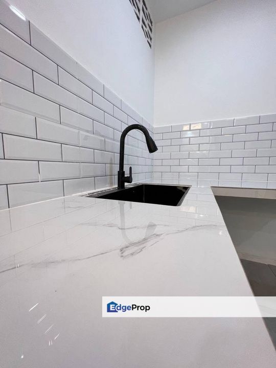 FACING OPEN Taman Selasih, Lukut Port Dickson Negeri Sembilan NEW REFURBISHED, Negeri Sembilan, Port Dickson