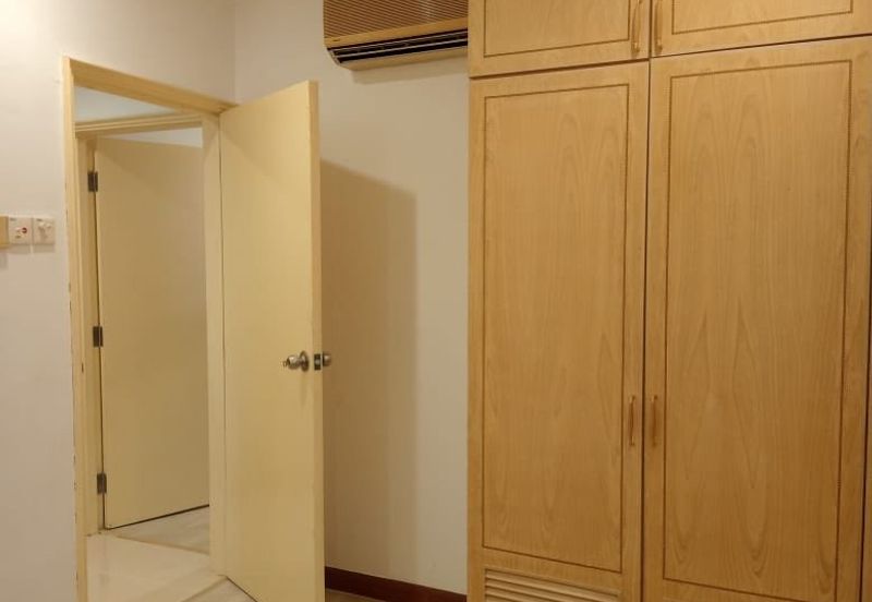 Marina Crescent Condominium