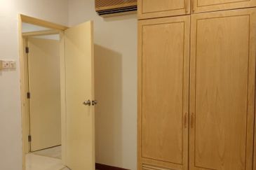 Marina Crescent Condominium