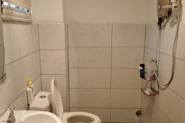 Marina Crescent Condominium