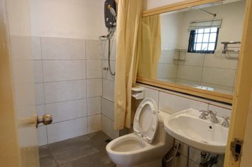 Marina Crescent Condominium