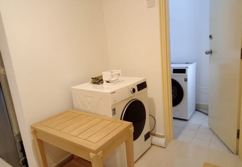 Marina Crescent Condominium