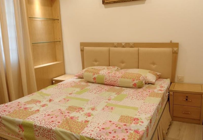 Marina Crescent Condominium