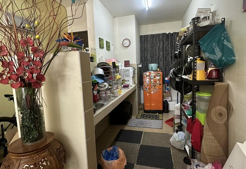 ANGGERIK COURT APARTMENT (PUTRA NILAI)