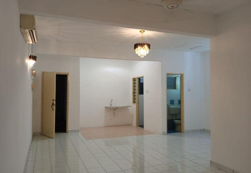 Pangsapuri Mutiara Subang