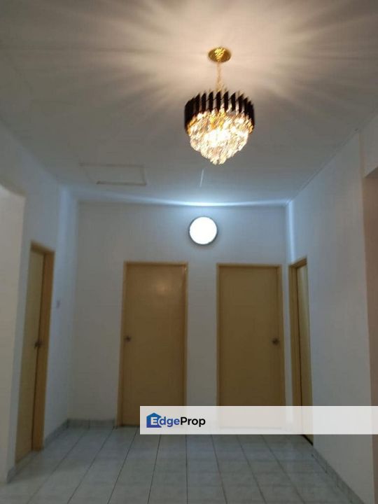 Pangsapuri Mutiara Subang, Seksyen U5 Shah Alam Selangor, Selangor, Subang