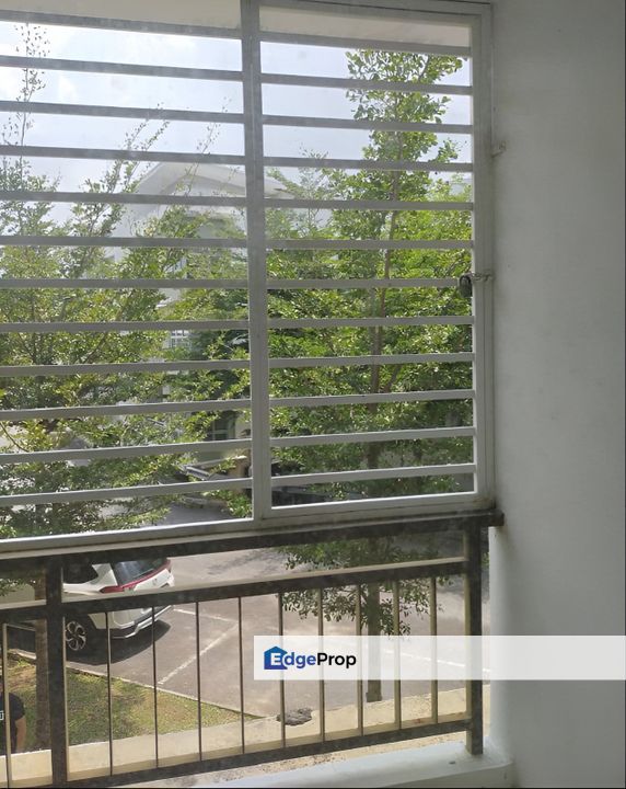 Townhouse Bayu 1 Desa Melati, Residence Putra Nilai Negeri Sembilan Facing Open, Negeri Sembilan, Nilai