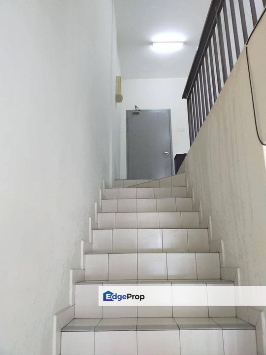 Townhouse Bayu 1 Desa Melati, Residence Putra Nilai Negeri Sembilan Facing Open, Negeri Sembilan, Nilai