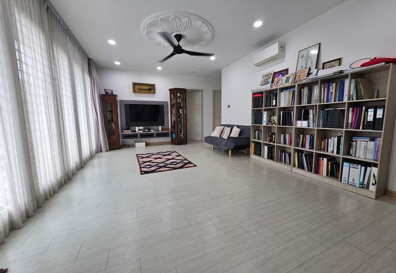 2 STOREY BUNGALOW WITH HUGE SPACE @ KUANG, SG BULOH