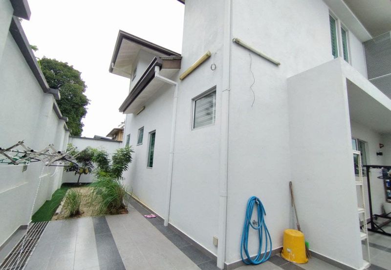 2 STOREY BUNGALOW WITH HUGE SPACE @ KUANG, SG BULOH