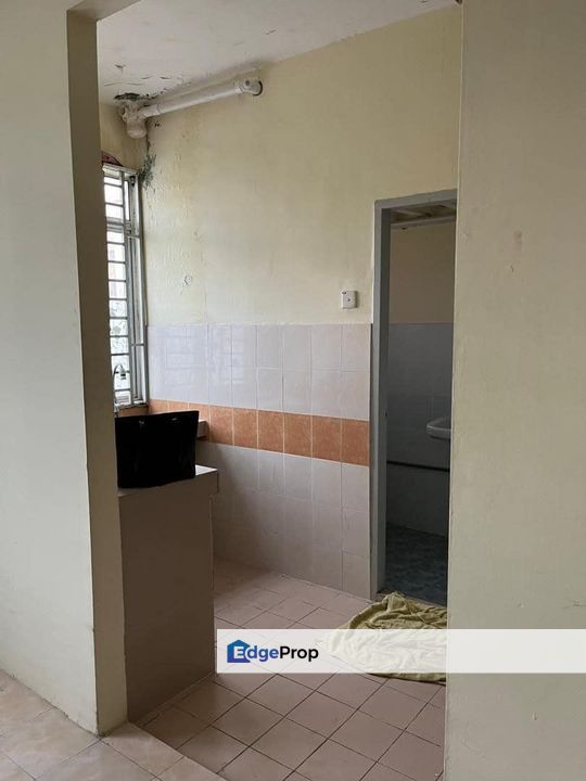 Apartment Seremban Putra [ End Lot] Sikamat , Seremban Negeri Sembilan, Negeri Sembilan, Seremban