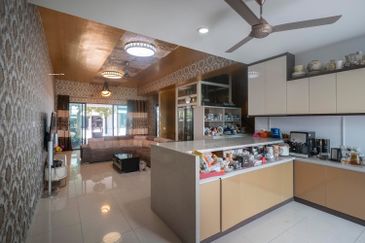 Duta Villa, Setia Alam