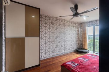 Duta Villa, Setia Alam