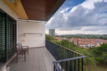 Duta Villa, Setia Alam