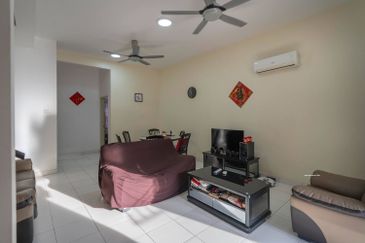 Saron @Bandar Bukit Raja