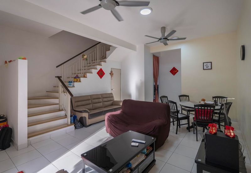 Saron @Bandar Bukit Raja