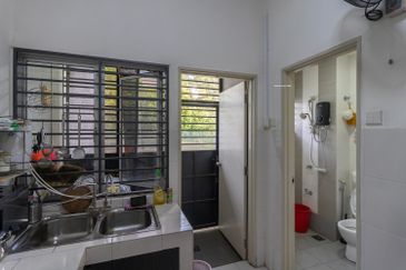 Saron @Bandar Bukit Raja