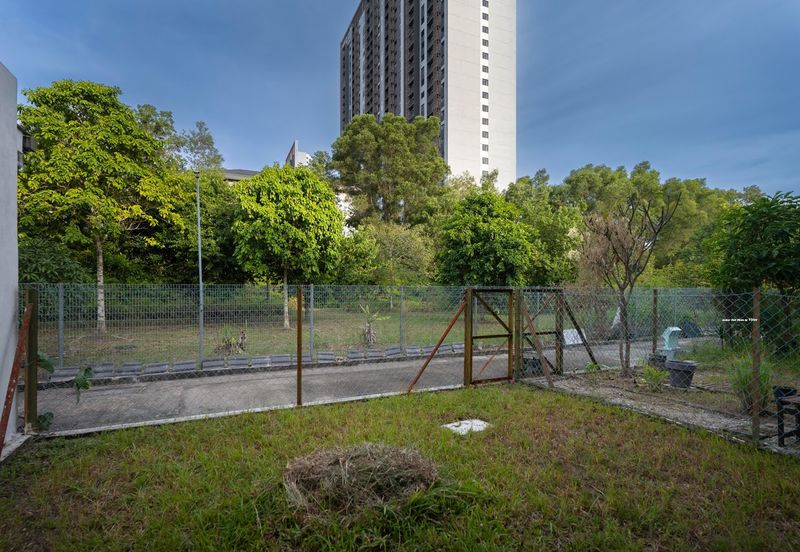 Saron @Bandar Bukit Raja