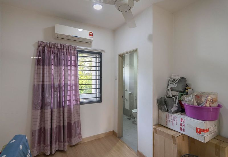 Saron @Bandar Bukit Raja