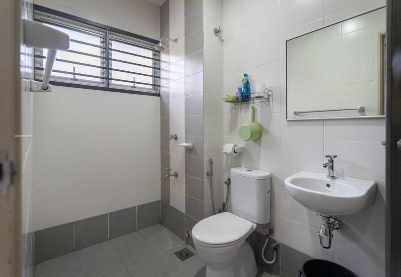 Saron @Bandar Bukit Raja