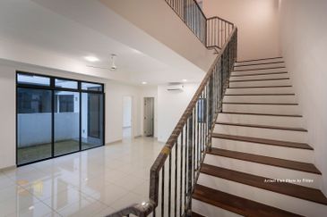 Dremien @ Eco Ardence