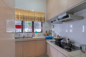 Avira @ Bandar Bukit Raja