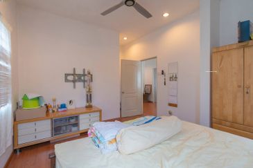 Avira @ Bandar Bukit Raja