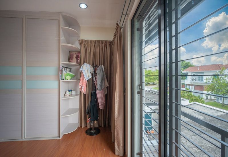 Avira @ Bandar Bukit Raja