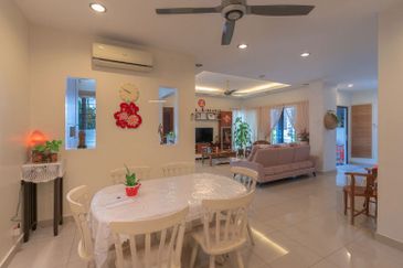 Avira @ Bandar Bukit Raja