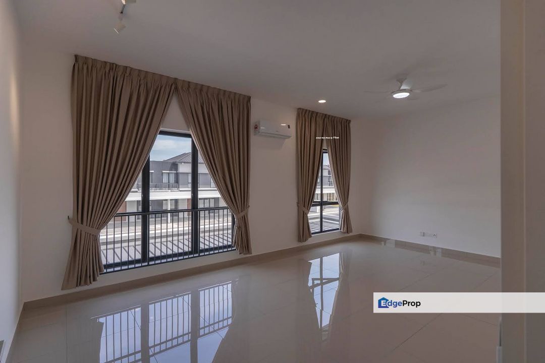 Ember @ Eco Ardence - Upstairs Intermediate Townhouse to Let, Selangor, Shah Alam