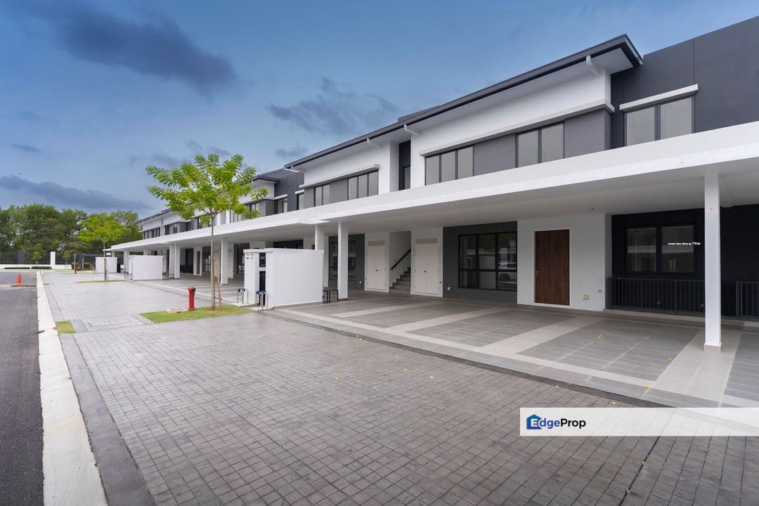 Ember @ Eco Ardence - Upstairs Intermediate Townhouse to Let, Selangor, Shah Alam