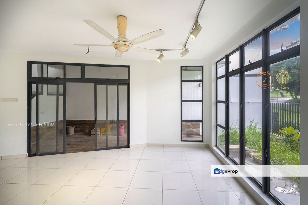 Laman Glenmarie, Shah Alam - 3-Storey Link House Facing South, Selangor, Glenmarie