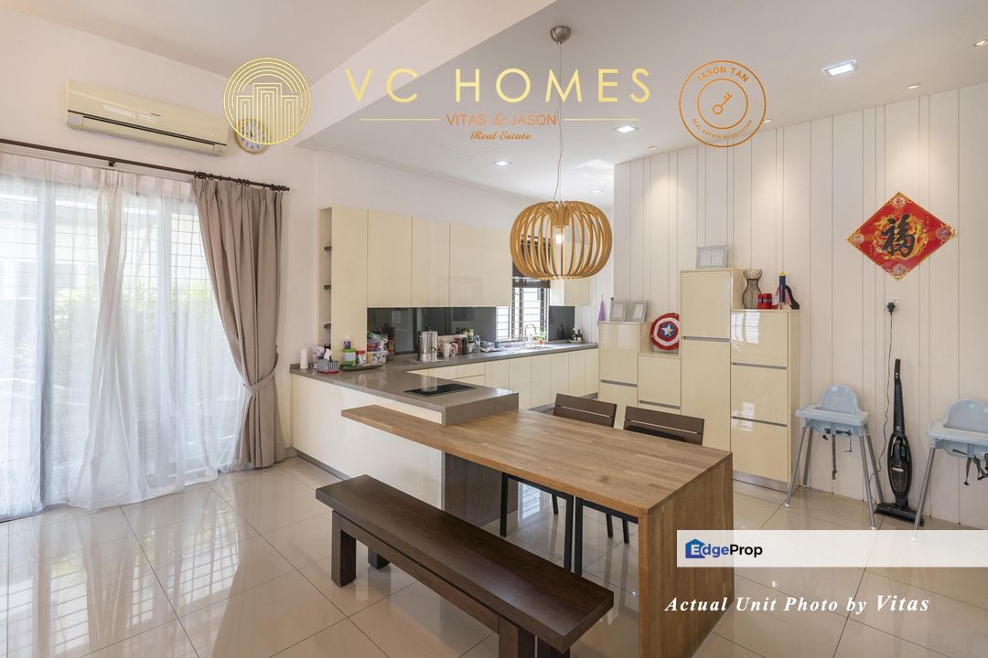 Taman Aman Perdana, Klang - Furnished 2-Storey End-Lot Bungalow for Sale, Selangor, Klang