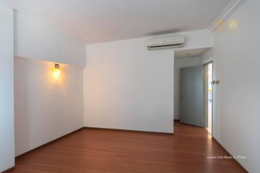 Spring & Summer Villa