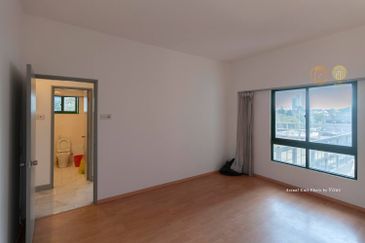 Spring & Summer Villa