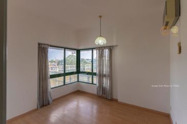 Spring & Summer Villa