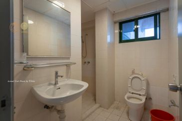 Spring & Summer Villa