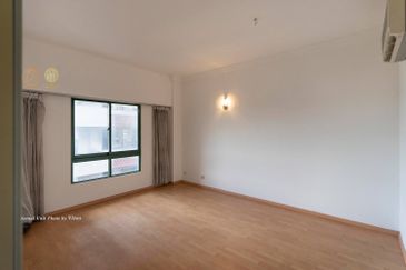 Spring & Summer Villa