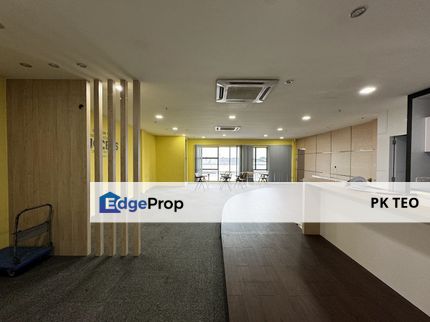 Nicely renovated office lot, move in condition for rent, Johor, Bukit Indah