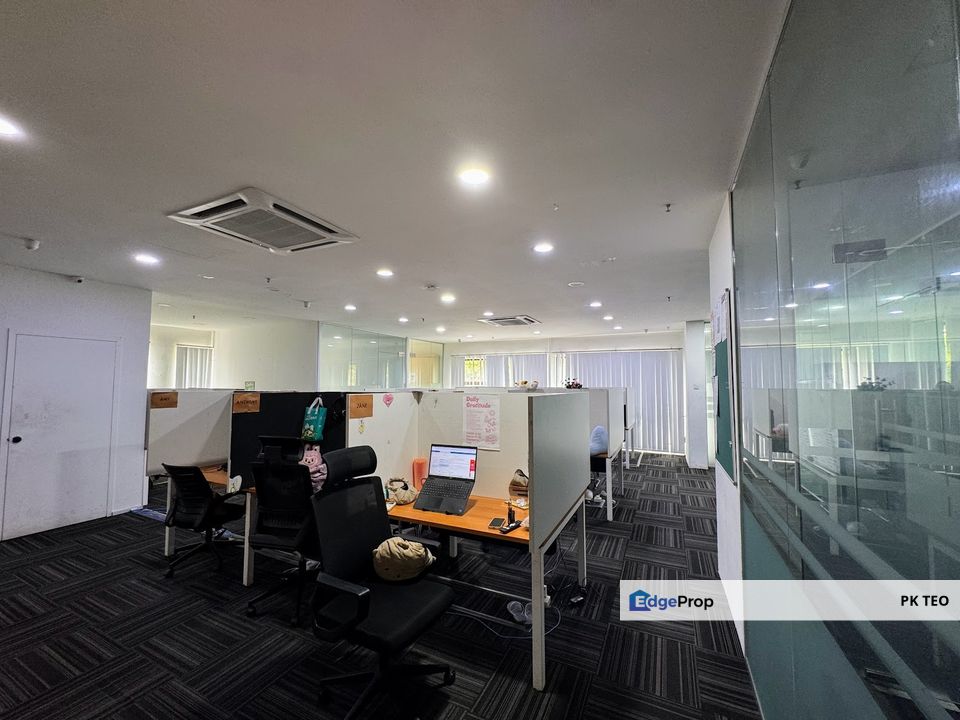 Renovated office suite at prime location in Bukit Indah, Johor, Bukit Indah