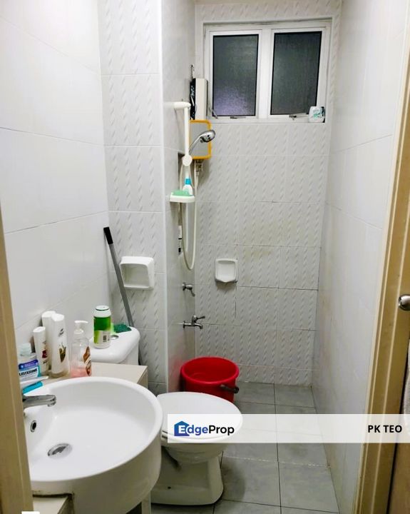 Austin Suites partial furnished 1 bedroom unit for sale, Johor, Johor Bahru